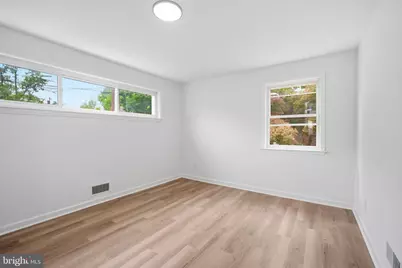 6709 Forest Hill Drive, University Park, MD 20782 - Photo 10