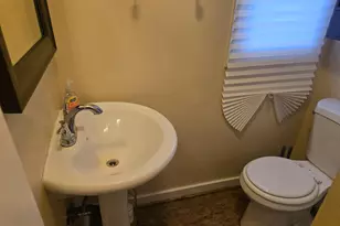 2345 Iverson St, Temple Hills, MD 20748 - Photo 6