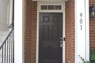 901 Pine Forest Ln, Upper Marlboro, MD 20774 - Photo 1