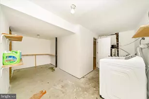 8300 Larchwood St, Hyattsville, MD 20784 - Photo 40