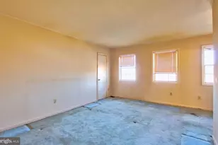 7856 Lakecrest Dr, Greenbelt, MD 20770 - Photo 18