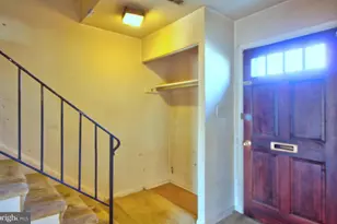 7856 Lakecrest Dr, Greenbelt, MD 20770 - Photo 2