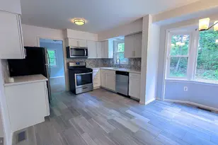 4703 Cedar Ct, Beltsville, MD 20705 - Photo 2