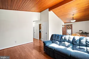 6014 Griffith Dr, Suitland, MD 20746 - Photo 12