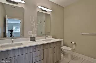 145 Riverhaven Dr, Oxon Hill, MD 20745 - Photo 12