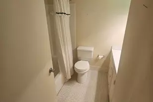 7724 Hanover Pkwy, Greenbelt, MD 20770 - Photo 6