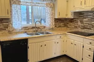 5905 Mustang Dr, Riverdale, MD 20737 - Photo 4