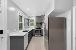 4409 Beechwood Rd, University Park, MD 20782 - Photo 14