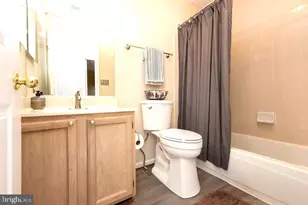 16000 Pennsbury Dr, Bowie, MD 20716 - Photo 30