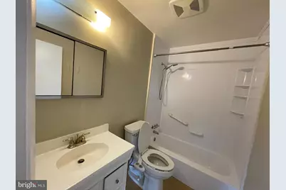 7407 Sweetbriar Drive, College Park, MD 20740 - Photo 12