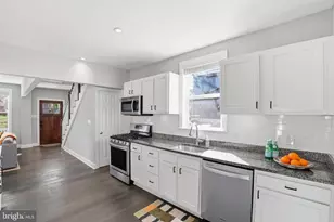 4222 34th St, Mount Rainier, MD 20712 - Photo 8
