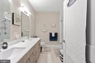 145 Riverhaven Dr, Oxon Hill, MD 20745 - Photo 16