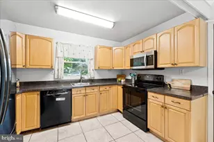 2217 Harwood Ln, Bowie, MD 20716 - Photo 12