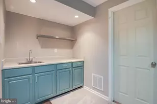 10814 Weeping Willow Ln, Beltsville, MD 20705 - Photo 48