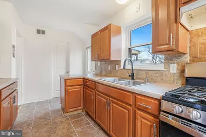6212 Carters Lane, Riverdale, MD 20737 - Photo 12