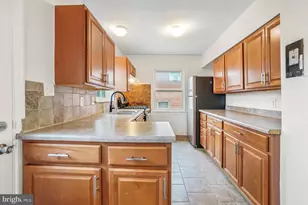 6212 Carters Ln, Riverdale, MD 20737 - Photo 14