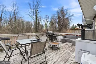 5815 Falkland Pl, Capitol Heights, MD 20743 - Photo 10