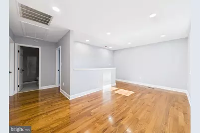 5010 Pierce Avenue, College Park, MD 20740 - Photo 34