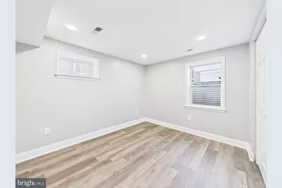 5010 Pierce Avenue, College Park, MD 20740 - Photo 24