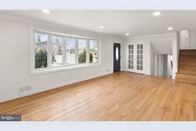 6812 Westchester Court, Temple Hills, MD 20748 - Photo 4