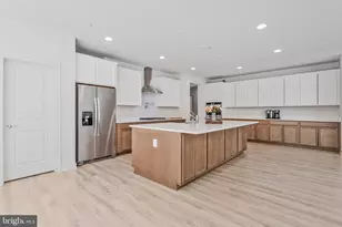 13700 Baden Naylor Rd, Upper Marlboro, MD 20772 - Photo 2