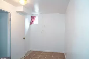 6304 Somerset Rd, Riverdale, MD 20737 - Photo 16