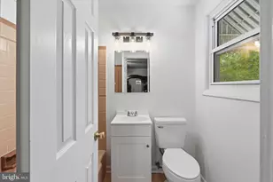 5704 Colon Terrace, Temple Hills, MD 20748 - Photo 10