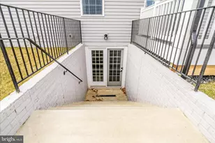 904 Midbrook Ln Ln, Bowie, MD 20716 - Photo 98