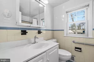 2502 Hughes Rd, Hyattsville, MD 20783 - Photo 20