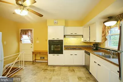 9210 Saint Andrews Place, College Park, MD 20740 - Photo 6