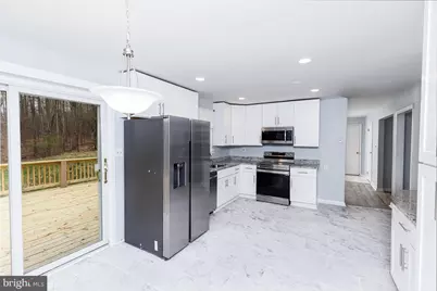 9409 Croom Acres Drive, Upper Marlboro, MD 20772 - Photo 4