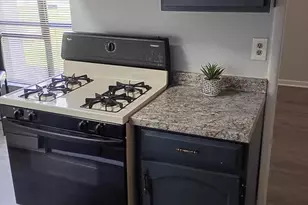 3331 Huntley Sq Dr, Temple Hills, MD 20748 - Photo 6