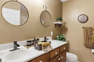 3003 Black Thorn Ct, Upper Marlboro, MD 20774 - Photo 20