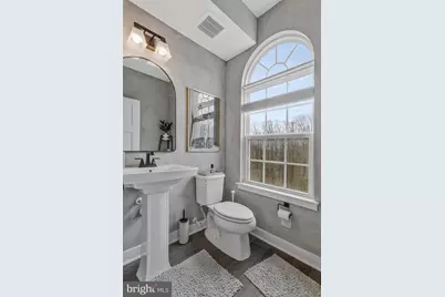 10910 Presidential Parkway, Upper Marlboro, MD 20772 - Photo 4