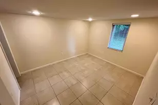 3709 Parkwood St, Brentwood, MD 20722 - Photo 10