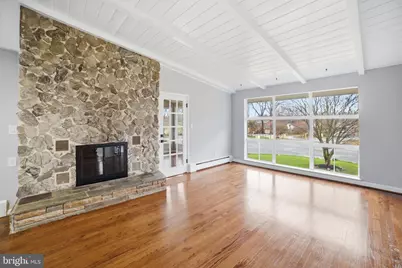 5001 Barto Avenue, Suitland, MD 20746 - Photo 16