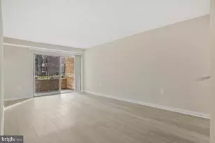 7804 Hanover Pkwy, Greenbelt, MD 20770 - Photo 4