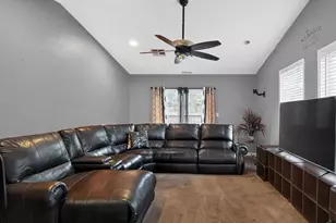 4603 Eaton Dr, Suitland, MD 20746 - Photo 4