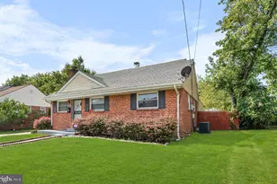 1709 Langley Way, Hyattsville, MD 20783 - Photo 2