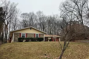 12606 Ivystone Ln, Laurel, MD 20708 - Photo 2