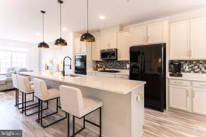 9722 Glassy Creek Way, Upper Marlboro, MD 20772 - Photo 2