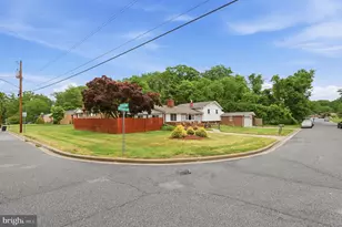 8110 Bernard Dr, Fort Washington, MD 20744 - Photo 2