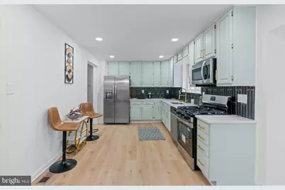 2402 Fairlawn Street, Temple Hills, MD 20748 - Photo 12