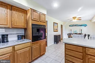 12402 Stretton Ln, Bowie, MD 20715 - Photo 14