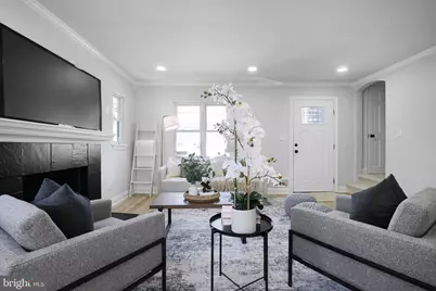 6909 Gateway Boulevard, District Heights, MD 20747 - Photo 8