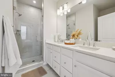 5601 Hyattsville Drive, Hyattsville, MD 20782 - Photo 12