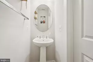 5601 Hyattsville Dr, Hyattsville, MD 20782 - Photo 14