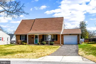 2915 Tallow Ln, Bowie, MD 20715 - Photo 2