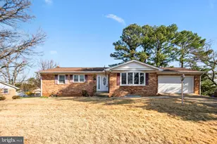 801 Pocahontas Dr, Fort Washington, MD 20744 - Photo 2