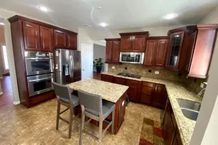 2716 Lake Forest Dr, Upper Marlboro, MD 20774 - Photo 2